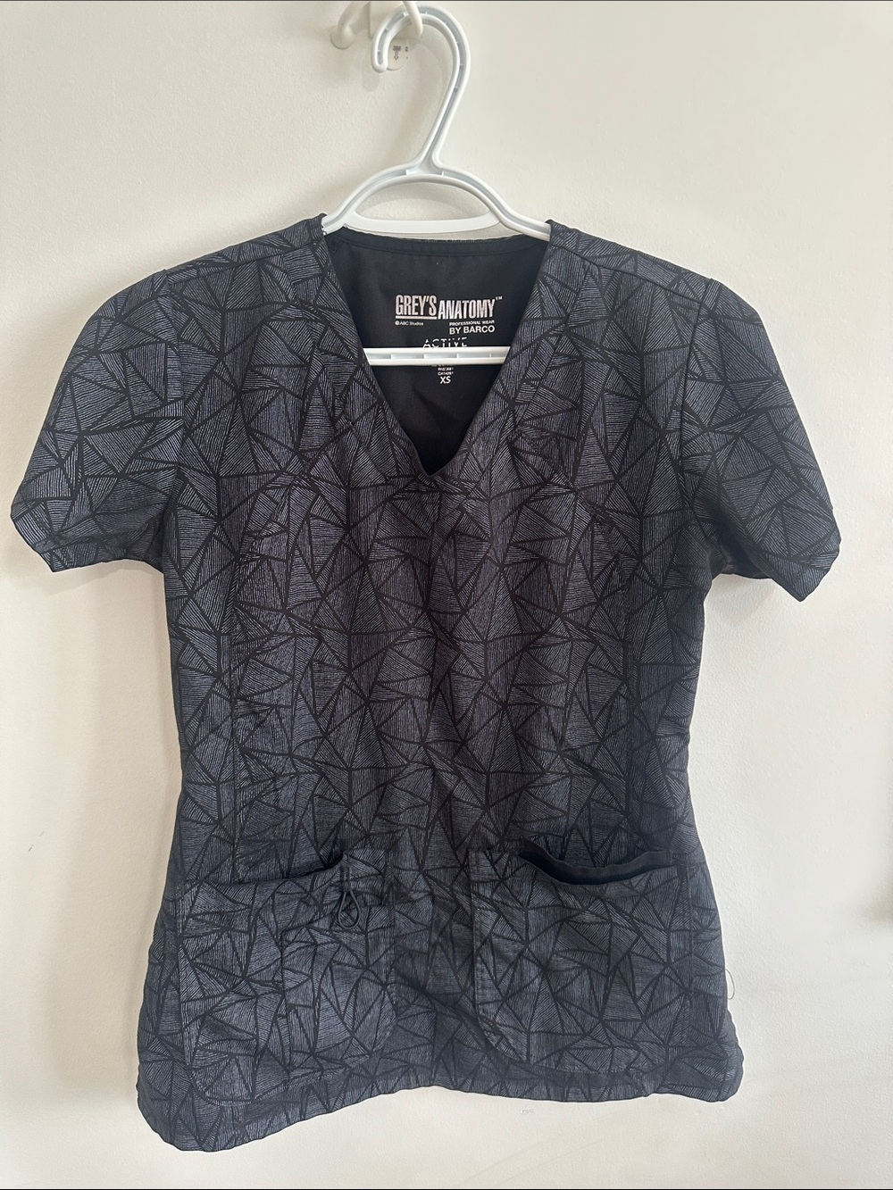 Grey's Anatomy Black Geometric V-Neck Scrub Top